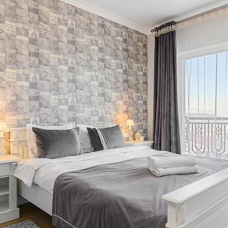 White Queens Apartmán