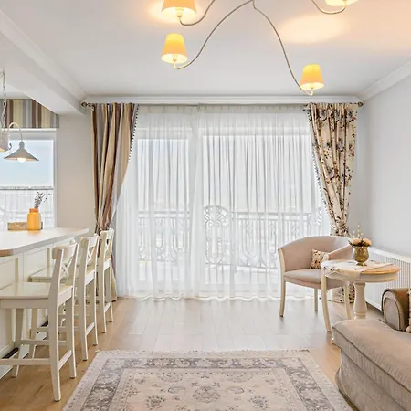 White Queens Apartmán Brašov